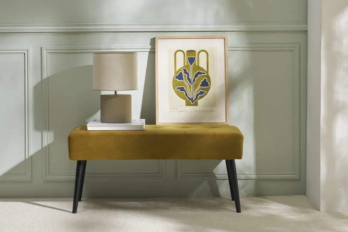 Miliboo Banc|Meuble D'entrée-Banc design capitonné en tissu velours bronze et métal noir L96 cm GUESTA