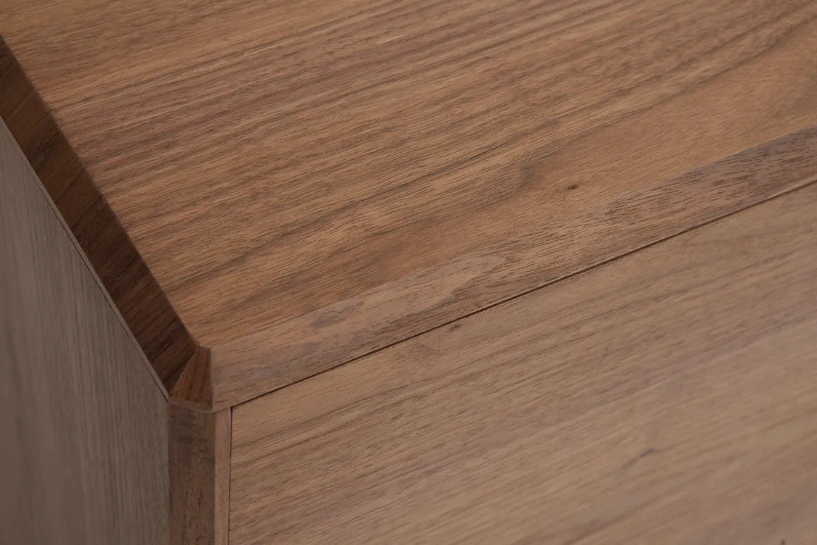 Miliboo Buffet-Buffet vintage en bois foncé noyer 4 portes L160 cm SUVA