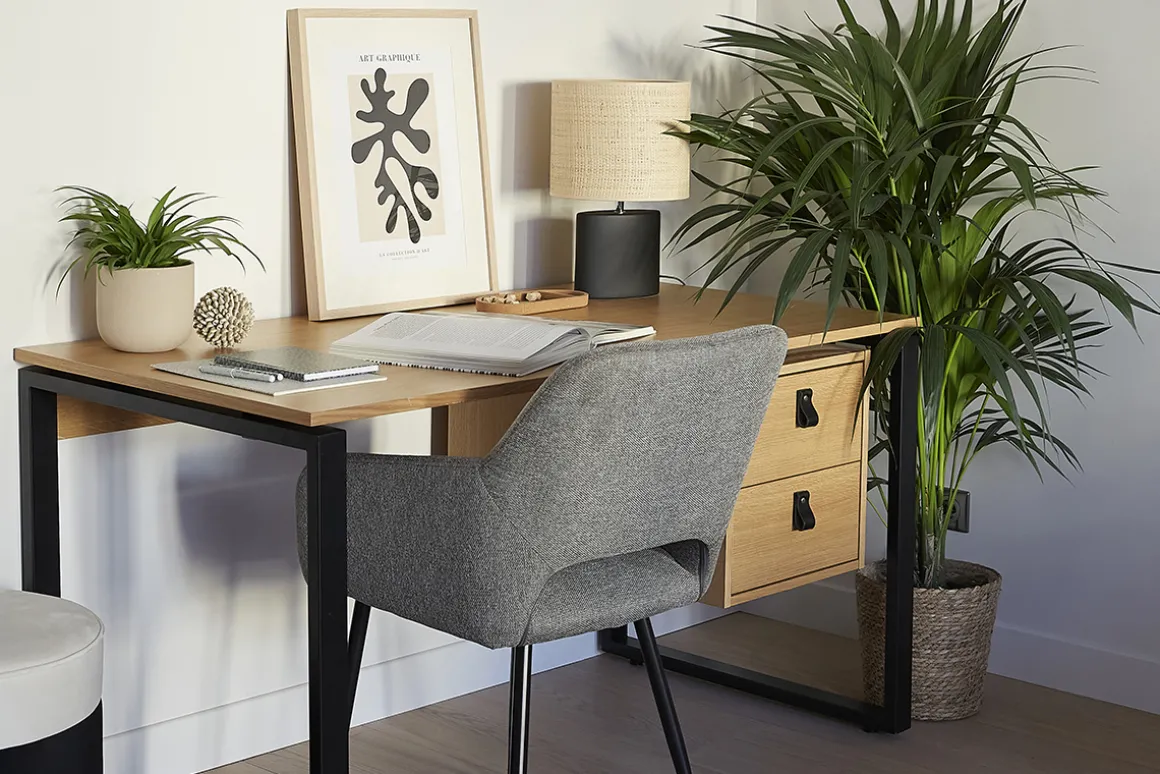 Miliboo Bureau Design-Bureau avec rangements 2 tiroirs industriel bois clair chêne et métal noir L160 cm OPAL