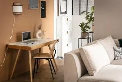 Miliboo Bureau Design-Bureau connecté multimédia avec tiroir en verre noir et bois foncé noyer L120 cm CLEVER