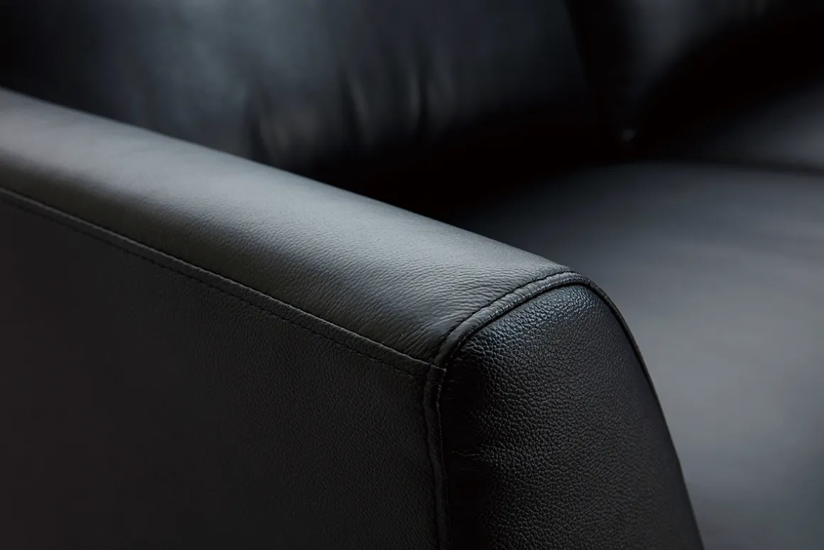 Miliboo Canapé Cuir|Voir Tous Les Canapés-Canapé 3 places cuir noir et métal noir JOPLIN