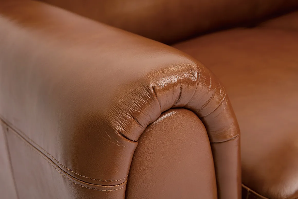 Miliboo Canapé Cuir|Voir Tous Les Canapés-Canapé cuir vintage 2 places marron et bois noir CLUB