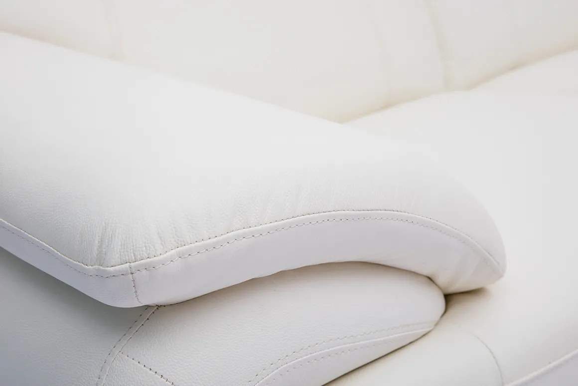 Miliboo Canapé Cuir|Voir Tous Les Canapés-Canapé design 2 places en cuir blanc et acier chromé TAMARA