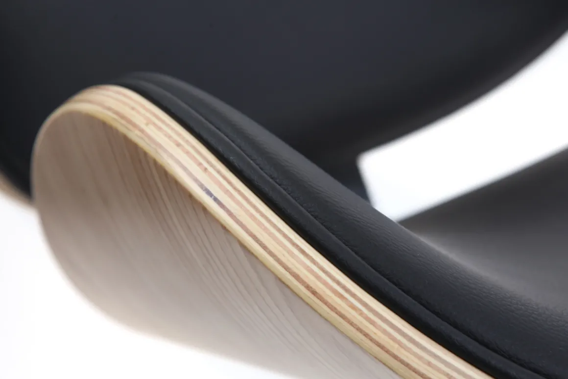 Miliboo Fauteuil De Bureau-Chaise de bureau à roulettes design noir, bois clair et acier chromé WALNUT