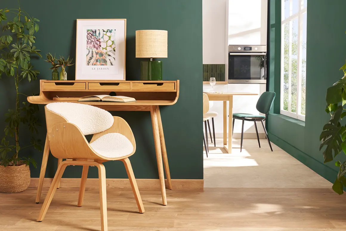 Miliboo Chaise Design-Chaise design en tissu effet laine bouclée blanc et bois clair BENT