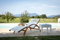 Miliboo Chaise Longue-Chaise longue bain de soleil blanc cassé et bois massif BIARRITZ