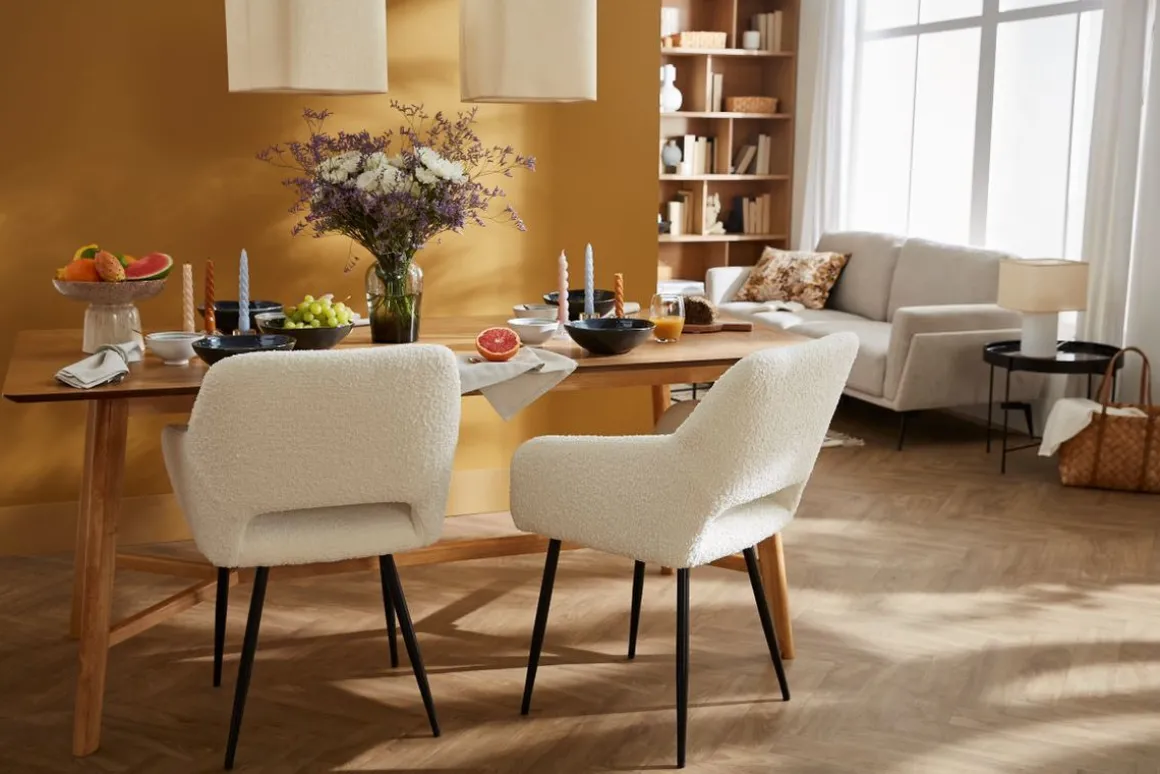 Miliboo Chaise Design-Chaises en polyuréthane noire et métal noir (lot de 2) LAURETTE