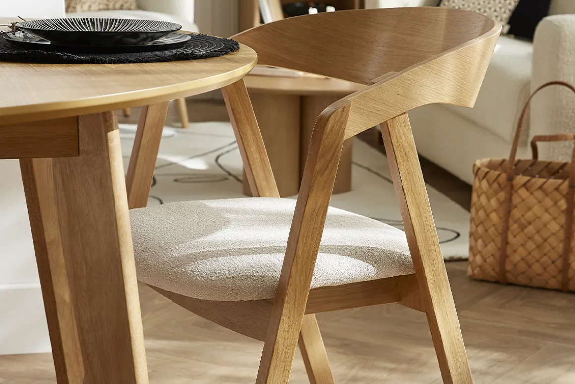 Miliboo Chaise Design|Chaise En Bois-Chaises scandinaves empilables en bois clair chêne et tissu effet laine bouclée blanc cassé (lot de 2) LOVA