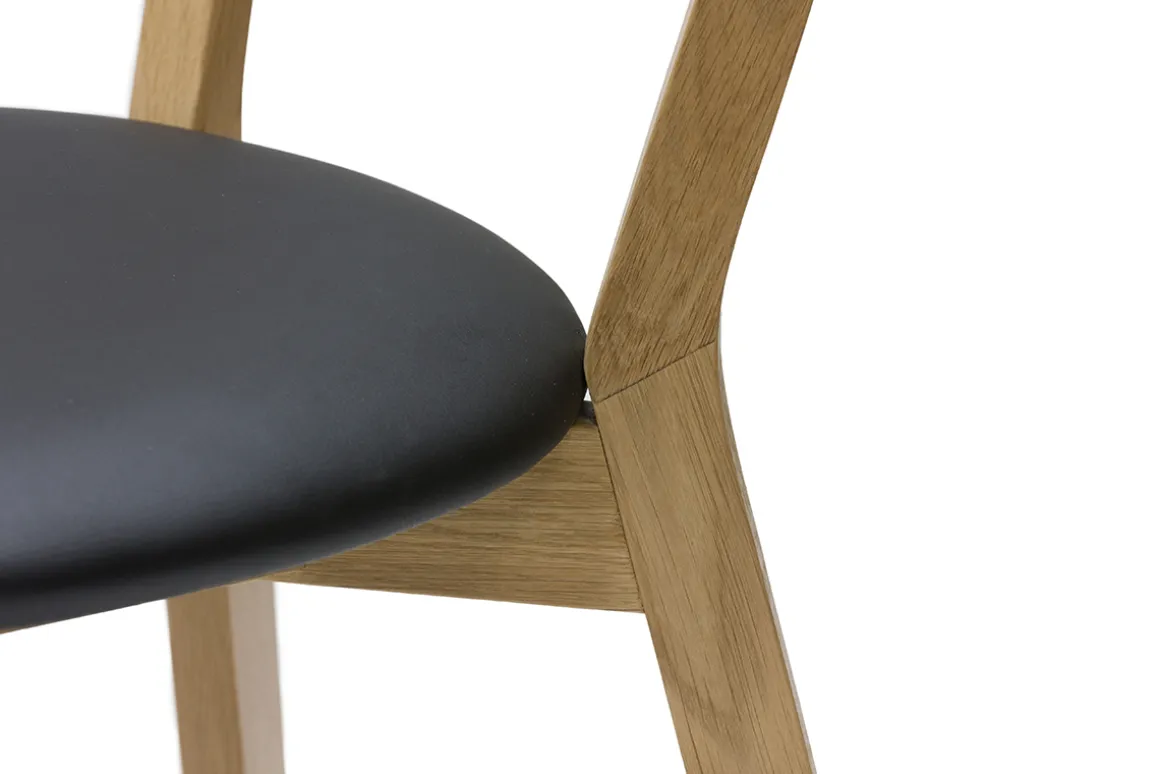 Miliboo Chaise Design-Chaises vintage en bois clair chêne et noir (lot de 2) DOVE