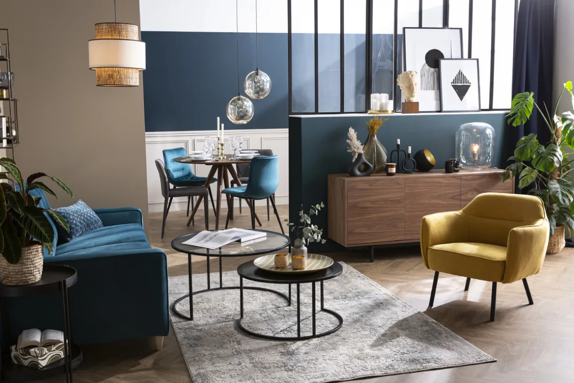 Miliboo Fauteuil Design|Voir Tous Les Fauteuils-Fauteuil design en tissu velours bleu pétrole et métal noir LAURENS