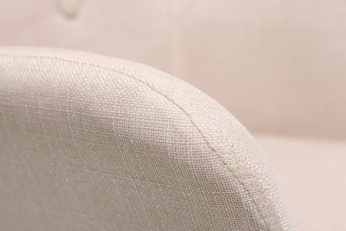 Miliboo Fauteuil Enfant-Fauteuil enfant scandinave en tissu rose poudré et bois clair BABY BRISTOL