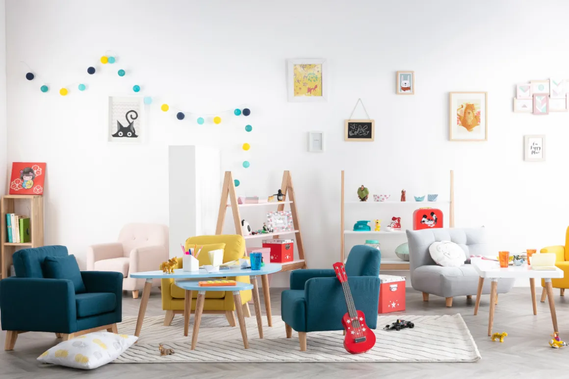 Miliboo Fauteuil Enfant-Fauteuil enfant scandinave en tissu menthe à l'eau et bois clair NORKID