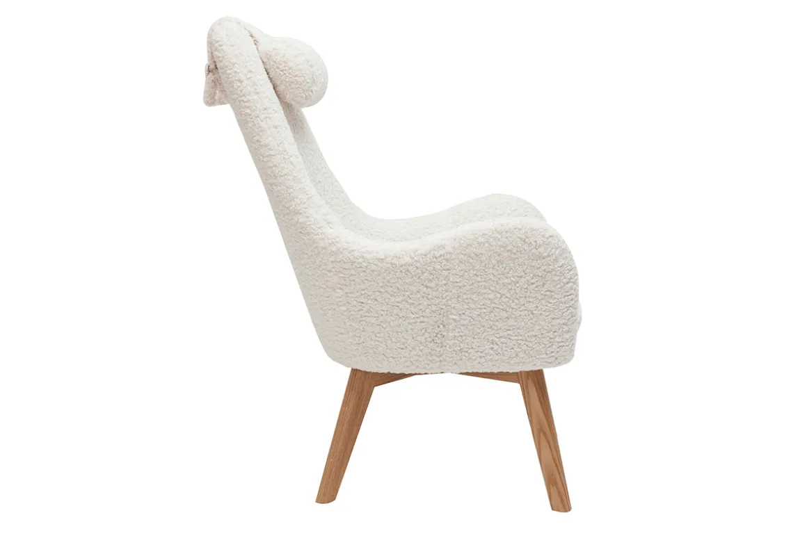 Miliboo Fauteuil Design|Voir Tous Les Fauteuils-Fauteuil scandinave en tissu effet peau de mouton blanc et bois clair MANIA