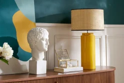 Miliboo Lampe À Poser|Lampe À Poser-Lampe à poser en céramique émaillée jaune et abat-jour en raphia naturel H64 cm MAJES