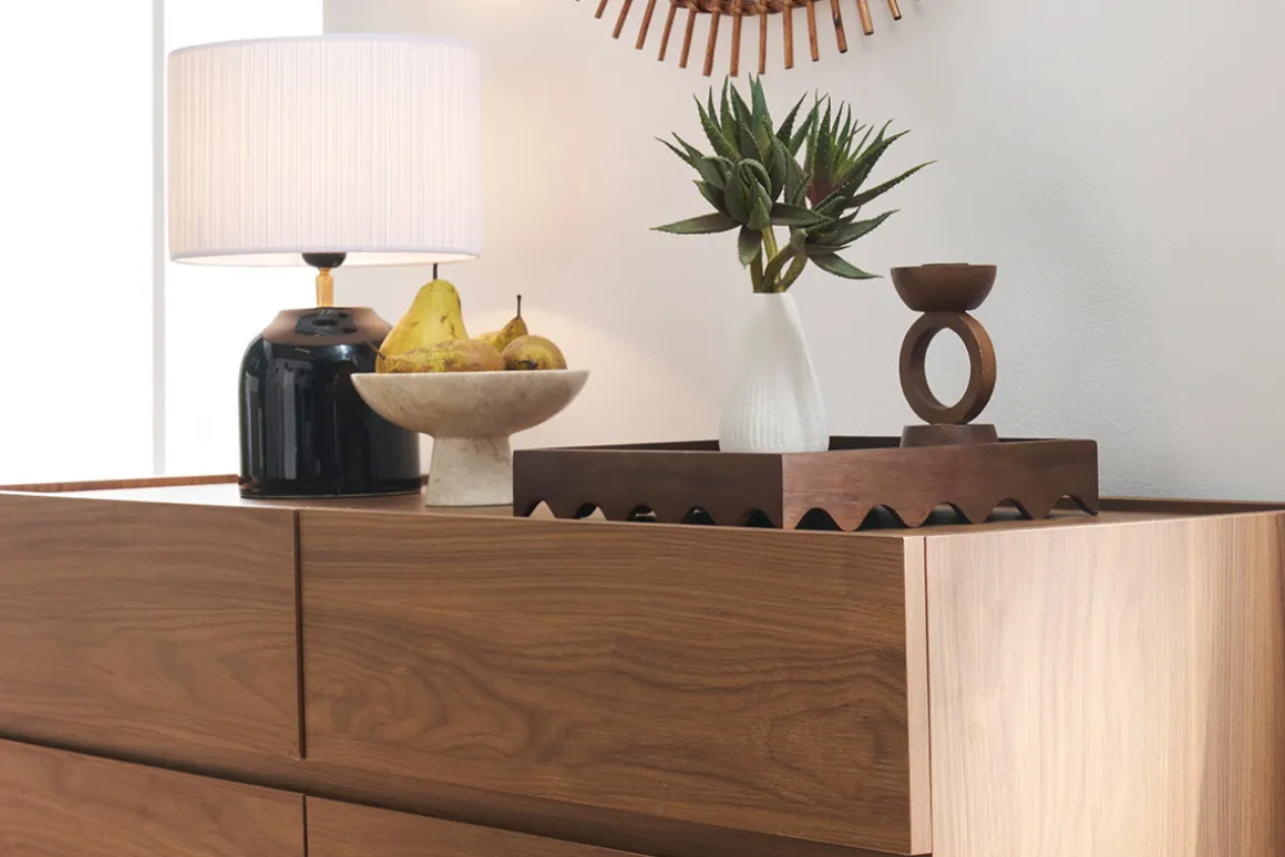 Miliboo Lampe À Poser|Lampe À Poser-Lampe à poser noire en céramique brillante et abat-jour en tissu plissé blanc H35 cm PIEGA