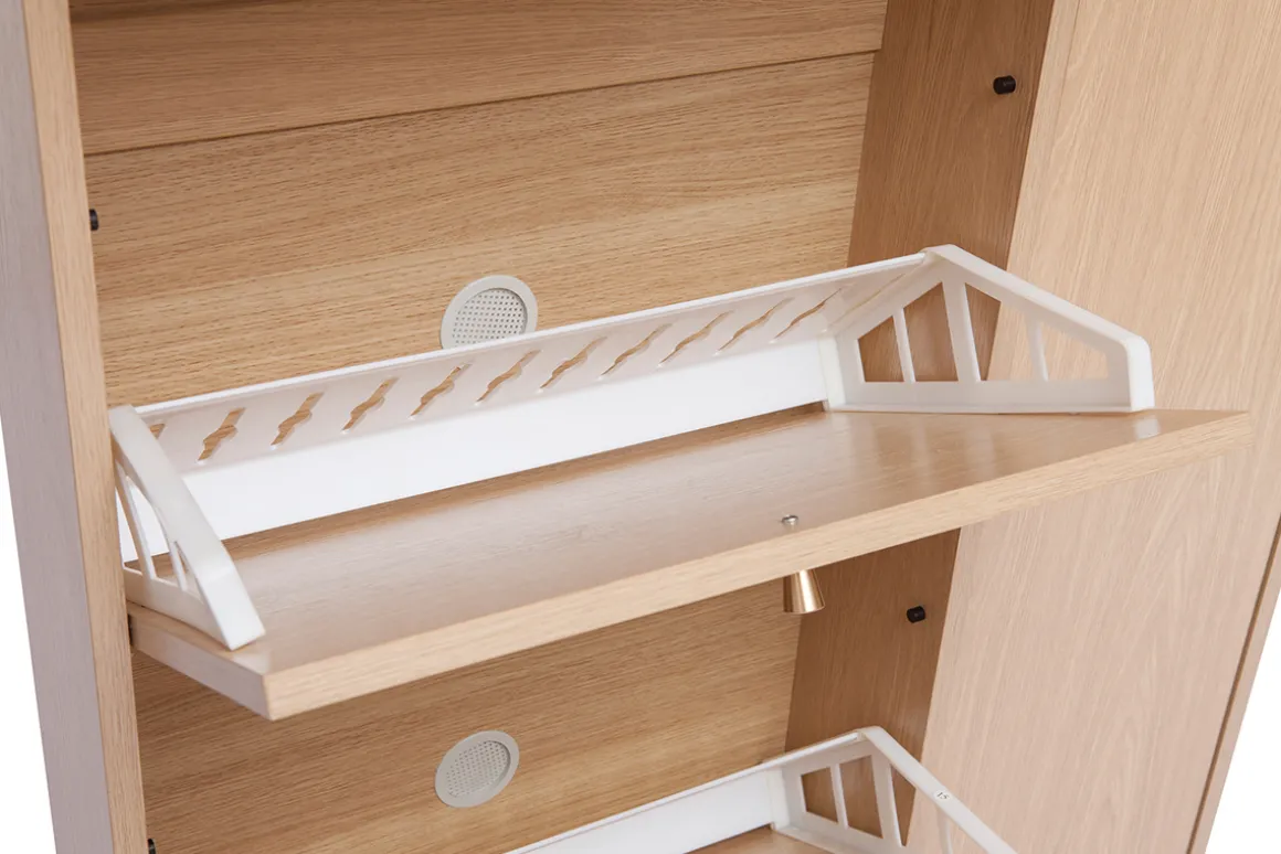 Miliboo Meuble À Chaussures-Meuble à chaussures finition bois clair chêne et métal doré L90 cm SILVESTRE