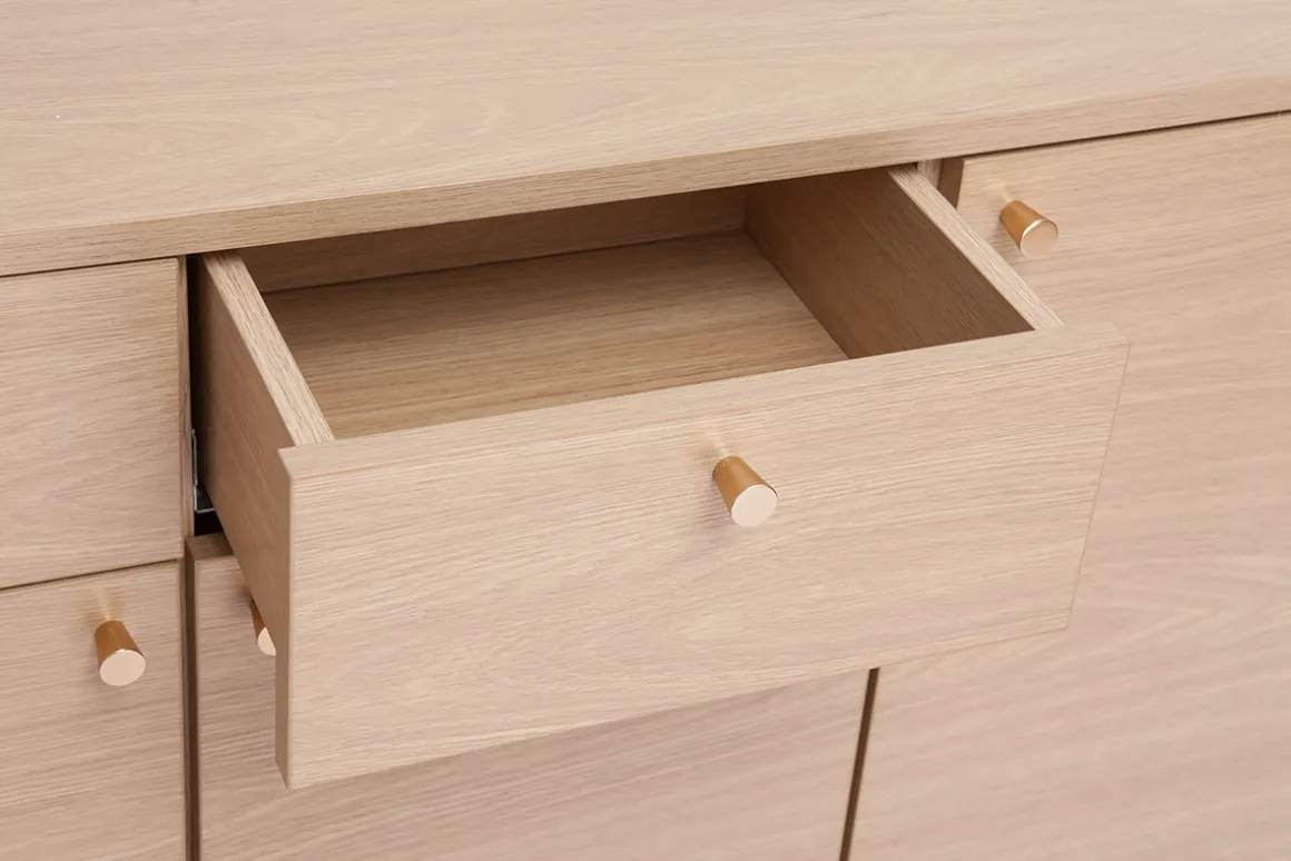 Miliboo Meuble À Chaussures-Meuble d'entrée - meuble de rangements à chaussures finition bois clair chêne et métal doré L110 cm SILVESTRE