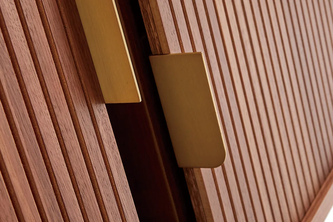 Miliboo Meuble Tv Design-Meuble TV vintage bois foncé noyer avec rangements 2 portes coulissantes L180 cm EPIC