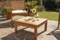 Miliboo Table De Jardin-Table basse de jardin carré en bois massif L60 cm SALVADOR