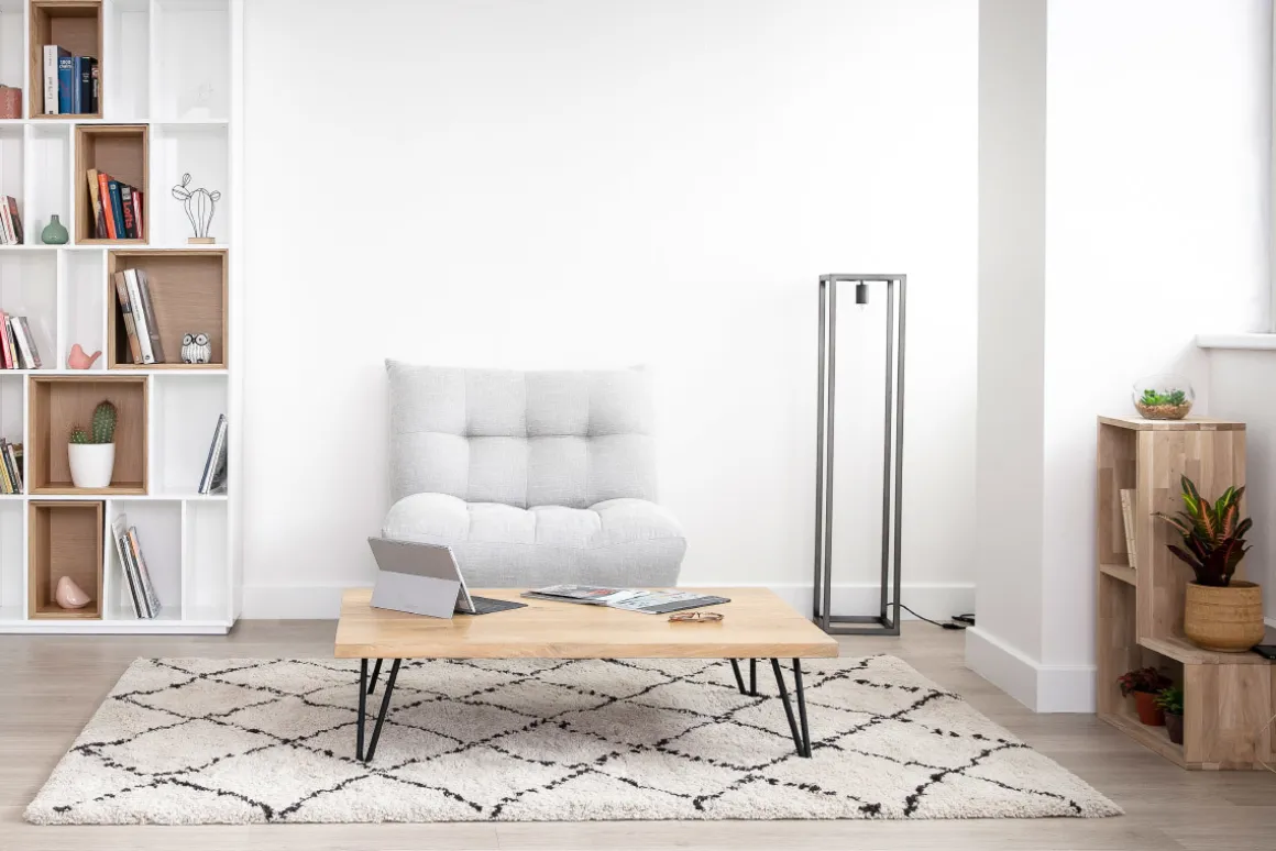 Miliboo Table Basse-Table basse rectangulaire bois manguier massif et métal noir L117 cm VIBES