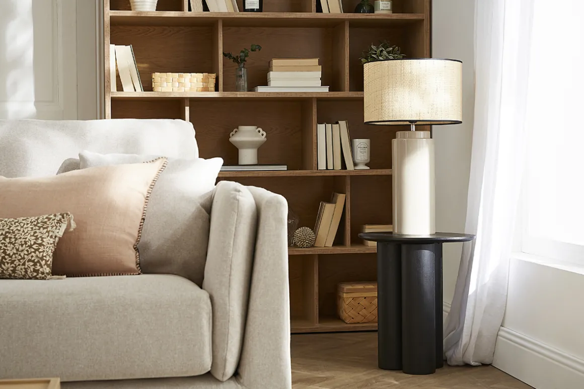 Miliboo Table Basse|Table D'appoint-Table d'appoint design bois noir L44 cm HOLLEN