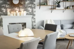 Miliboo Table Extensible-Table extensible rallonges intégrées rectangulaire en bois clair chêne L150-180 cm SHELDON