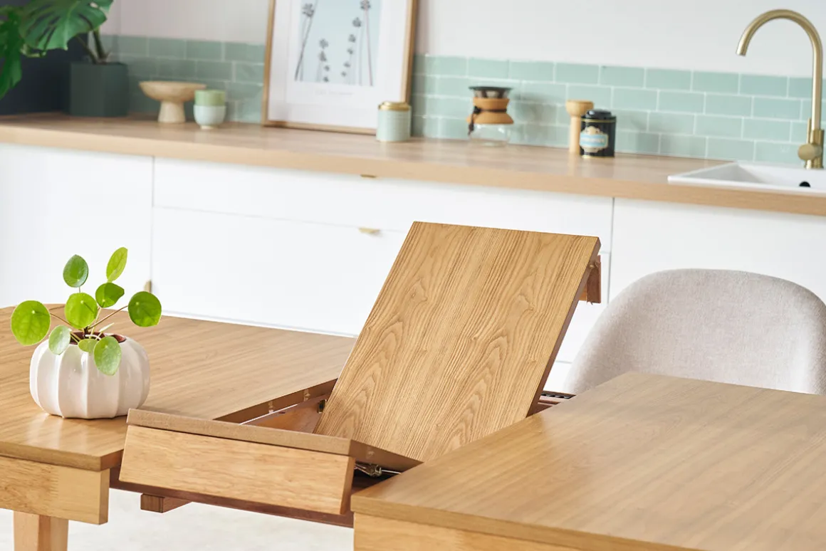 Miliboo Table Extensible-Table extensible rallonges intégrées rectangulaire en bois clair L150-180 cm BOLLY