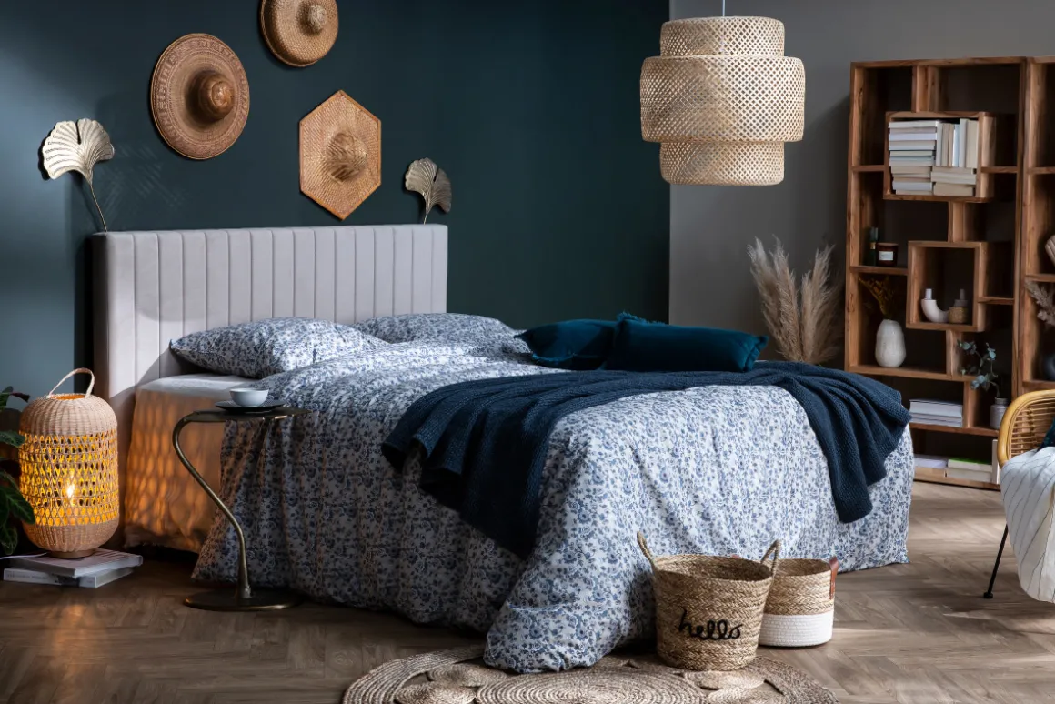 Miliboo Tête De Lit-Tête de lit en tissu velours bleu foncé L170 cm NEHA